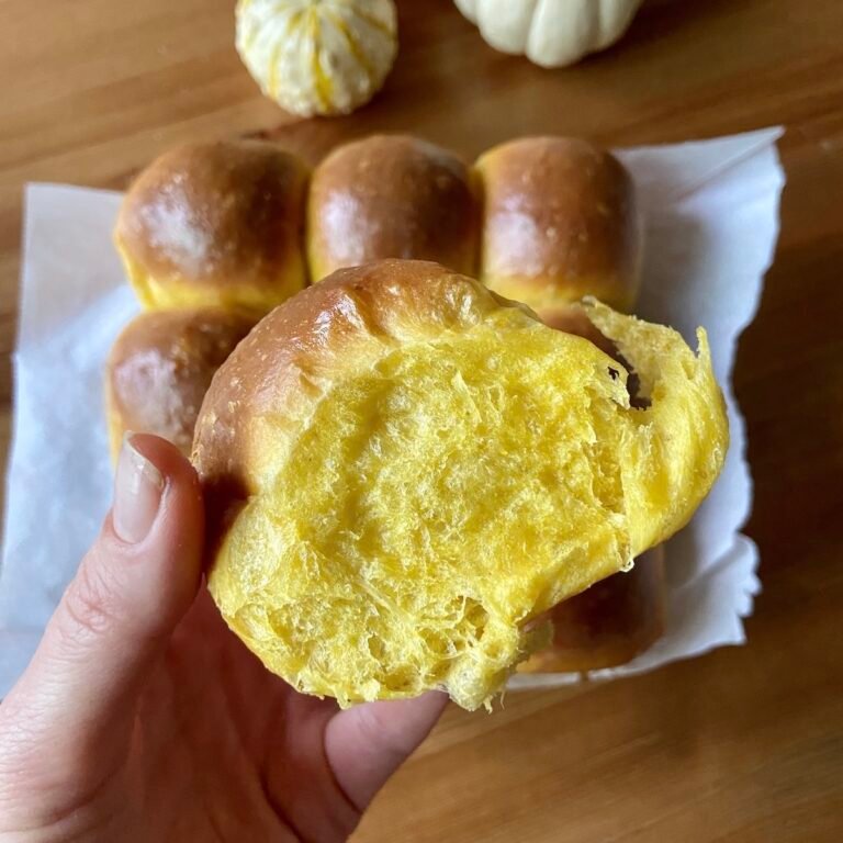 Sourdough Pumpkin Dinner Rolls
