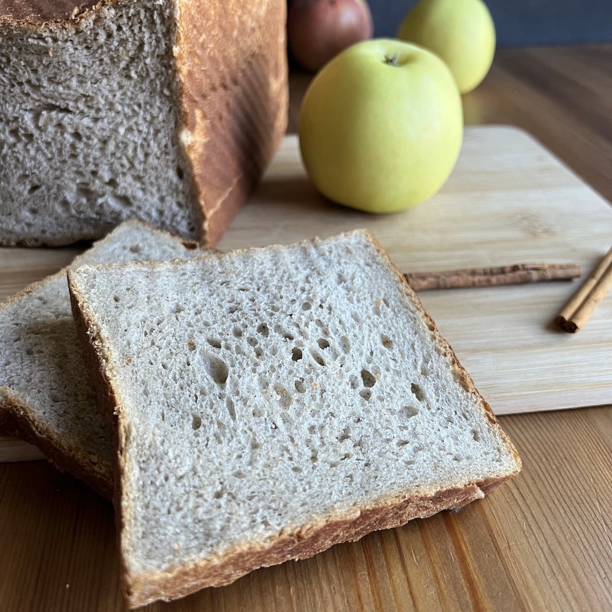 Apple Spice Sandwich Bread